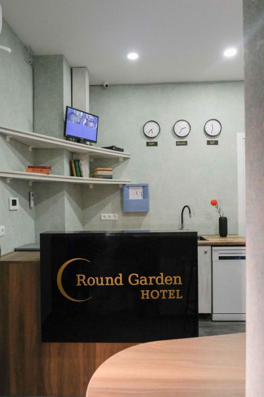 Round Garden Hotel Tbilisi Buitenkant foto